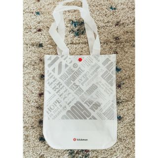 ルルレモン(lululemon)の新品未使用✨lululemonショッピングバッグ(ショップ袋)