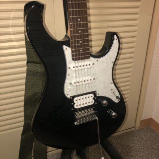 ヤマハ(ヤマハ)のYAMAHA PACIFICA212VFM ＋多数付属品(アンプやスタンドなど)(エレキギター)