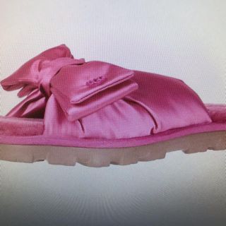 アグ(UGG)のアグ　リボンサンダル(サンダル)