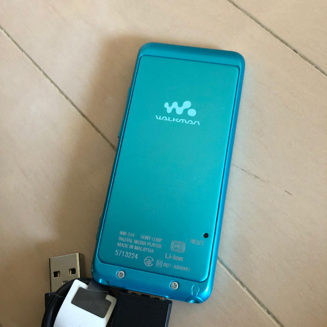 WALKMAN(ウォークマン)のSONY WALKMAN スマホ/家電/カメラのオーディオ機器(ポータブルプレーヤー)の商品写真