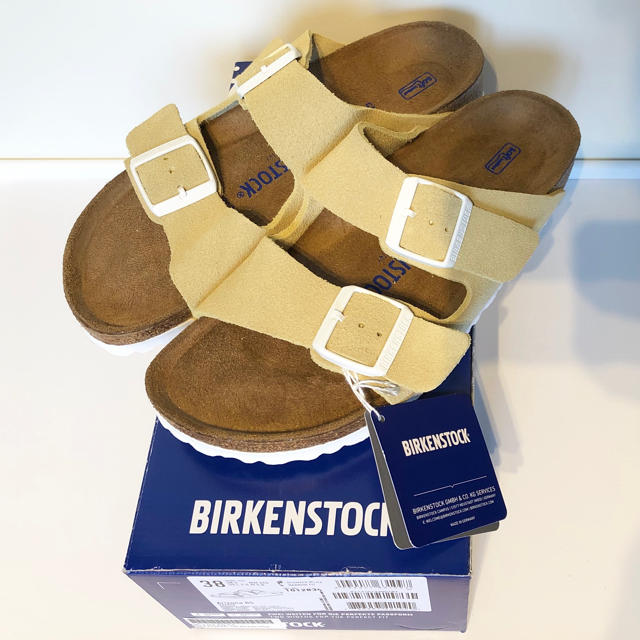 BIRKENSTOCK(ビルケンシュトック)の【新品】ビルケンシュトック 38 アリゾナSFB 細幅 サンダル レディースの靴/シューズ(サンダル)の商品写真