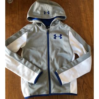 アンダーアーマー(UNDER ARMOUR)のアンダーアーマー　キッズ　パーカー　美品(ジャケット/上着)