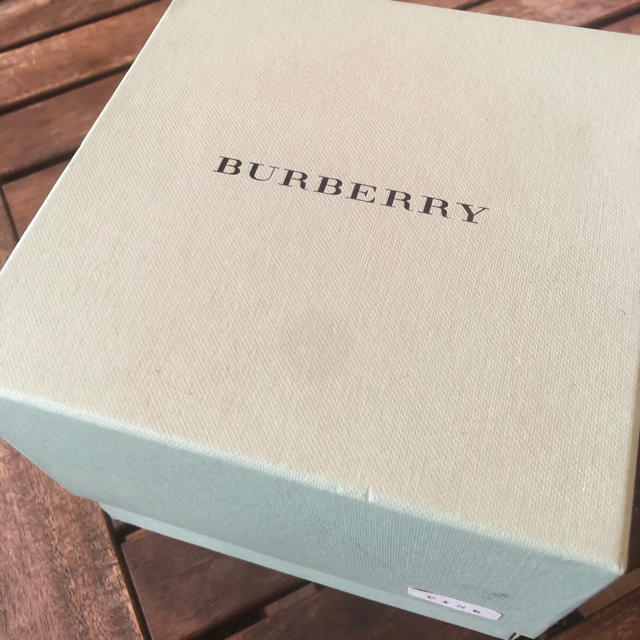 BURBERRY(バーバリー)のBurberry 腕時計　ピンク　チェック レディースのファッション小物(腕時計)の商品写真