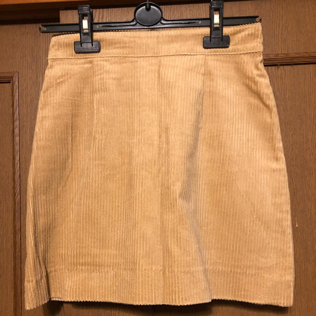 H&M(エイチアンドエム)のH&M コーディロイミニスカート　新品未使用 レディースのスカート(ミニスカート)の商品写真