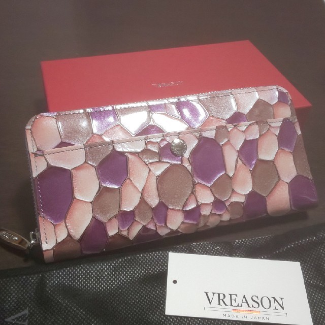 専用です！新品未使用！VREASON♡本革 長財布 レディースのファッション小物(財布)の商品写真