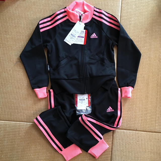 アディダス　ジャージ キッズ　120センチ adidas