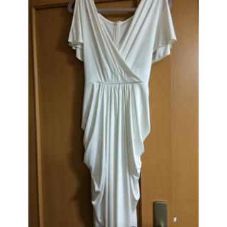 ビーシービージーマックスアズリア(BCBGMAXAZRIA)のセレクトショップ購入ホワイトドレス♡(ひざ丈ワンピース)