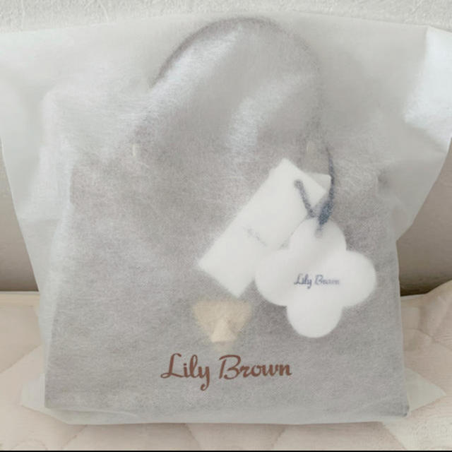 Lily Brown(リリーブラウン)のLily Brown ♡ 台形ハンドバッグ レディースのバッグ(ショルダーバッグ)の商品写真