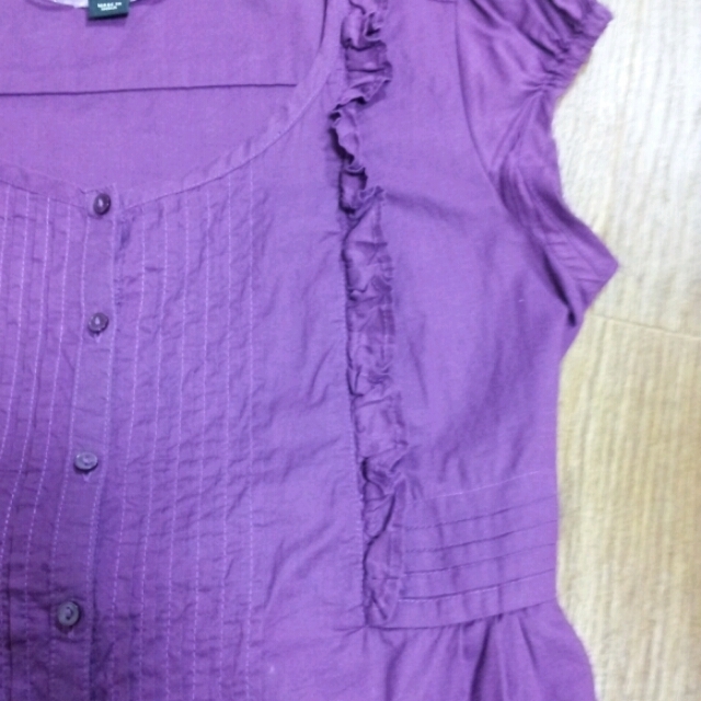 H&M(エイチアンドエム)のH&M☆綺麗紫バックリボンシャツ レディースのトップス(シャツ/ブラウス(半袖/袖なし))の商品写真