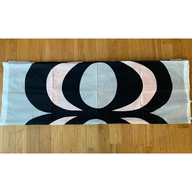 marimekko(マリメッコ)の新品★marimekko はぎれ 生地 kaivo 40×144cm カイヴォ ハンドメイドの素材/材料(生地/糸)の商品写真