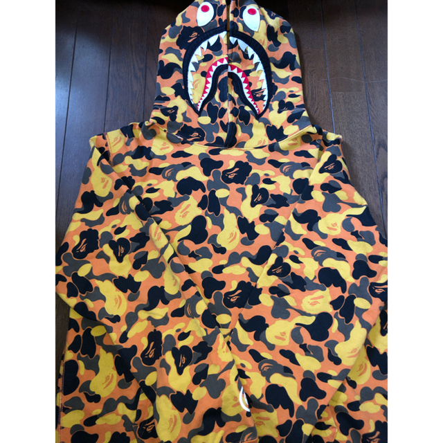 A BATHING APE(アベイシングエイプ)のa bathing ape xo シャークパーカーXL  メンズのトップス(パーカー)の商品写真