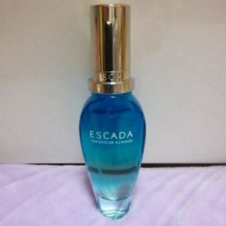 エスカーダ(ESCADA)の希少　ESCADA  ターコイズサマー　オ―ドトワレ30ml(香水(女性用))