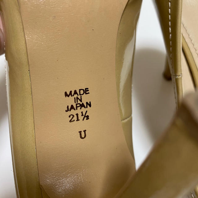 DIANA(ダイアナ)のDIANA パンプス　21.5センチ レディースの靴/シューズ(ハイヒール/パンプス)の商品写真