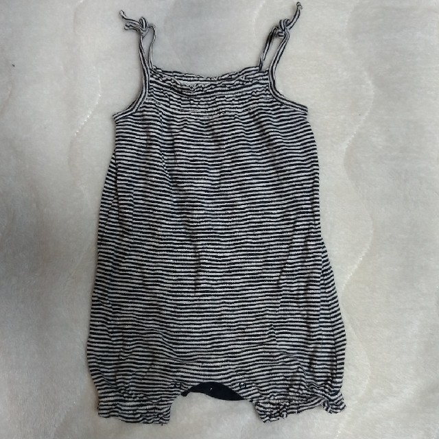 babyGAP(ベビーギャップ)のbabyGAPベビーギャップ☆ボーダーキャミソールロンパース60cm キッズ/ベビー/マタニティのベビー服(~85cm)(ロンパース)の商品写真