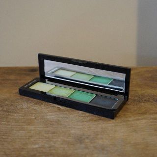 シュウウエムラ(shu uemura)のshu uemura / グリーンアイシャドウパレット(アイシャドウ)