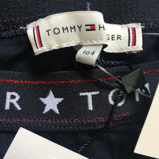 TOMMY HILFIGER(トミーヒルフィガー)のトミーヒルフィガー　レギンス　新品 キッズ/ベビー/マタニティのキッズ服女の子用(90cm~)(パンツ/スパッツ)の商品写真