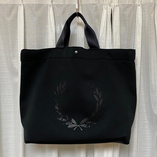 FRED PERRY(フレッドペリー)のにっしー様専用　フレッドペリー⭐︎2wayトート レディースのバッグ(トートバッグ)の商品写真