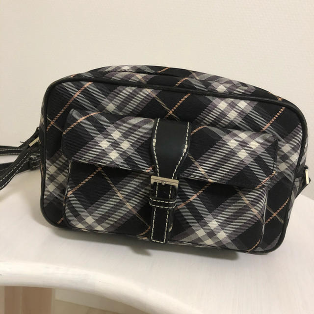 BURBERRY BLUE LABEL(バーバリーブルーレーベル)のバーバリーブルーレーベル　ショルダーバッグ レディースのバッグ(ショルダーバッグ)の商品写真