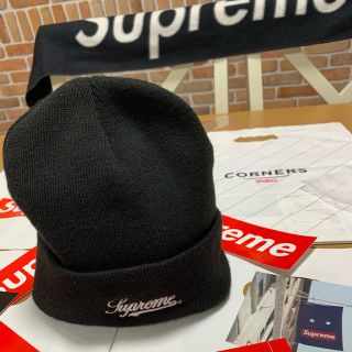 シュプリーム(Supreme)のシュプリーム　ニット帽　ドッグタグ　美中古　オールシーズン使用可能　オールドロゴ(ニット帽/ビーニー)