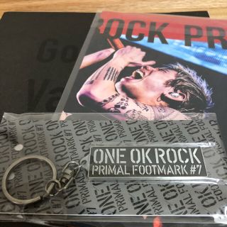 ワンオクロック(ONE OK ROCK)の【非売品・新品・未使用】ONE OK ROCK ポスター&キーホルダー(ミュージシャン)