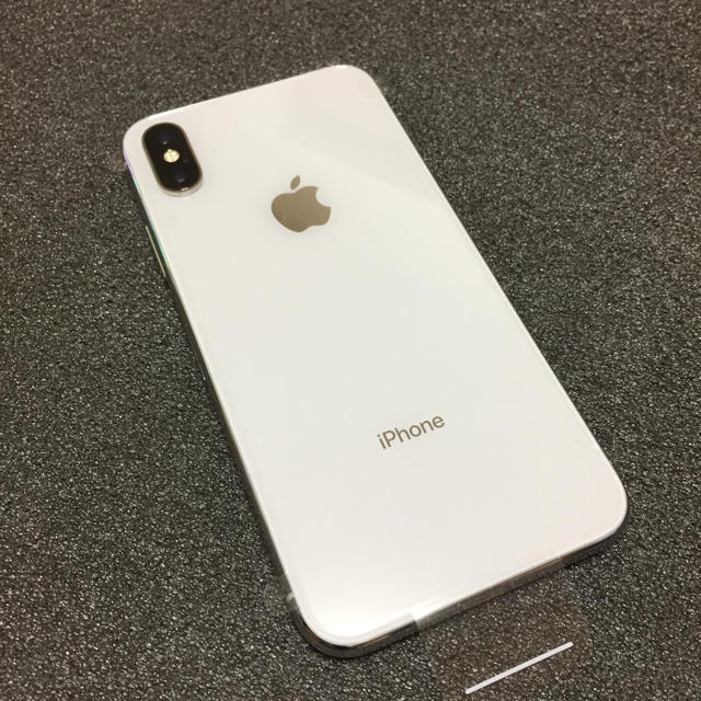 iPhone X シルバー 256GB リフレッシュ品未使用スマートフォン本体