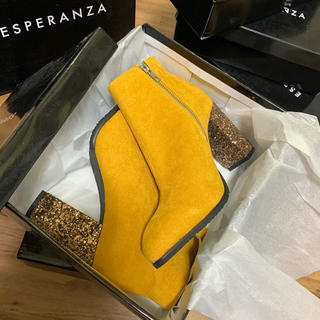 エスペランサ(ESPERANZA)の新品未使用　エスペランサ　グリッター　ラメ　ショートブーツ(ブーツ)
