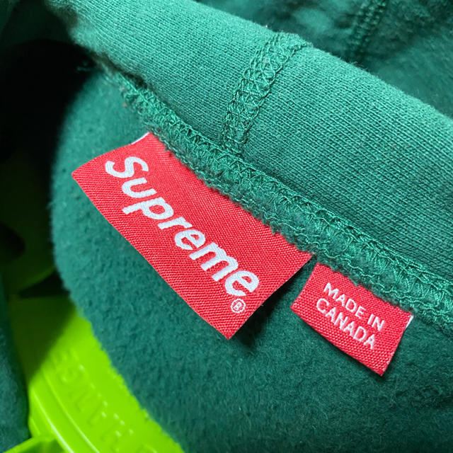 Supreme(シュプリーム)のSUPREME Perforated Leather Hood Sweat XL メンズのトップス(パーカー)の商品写真