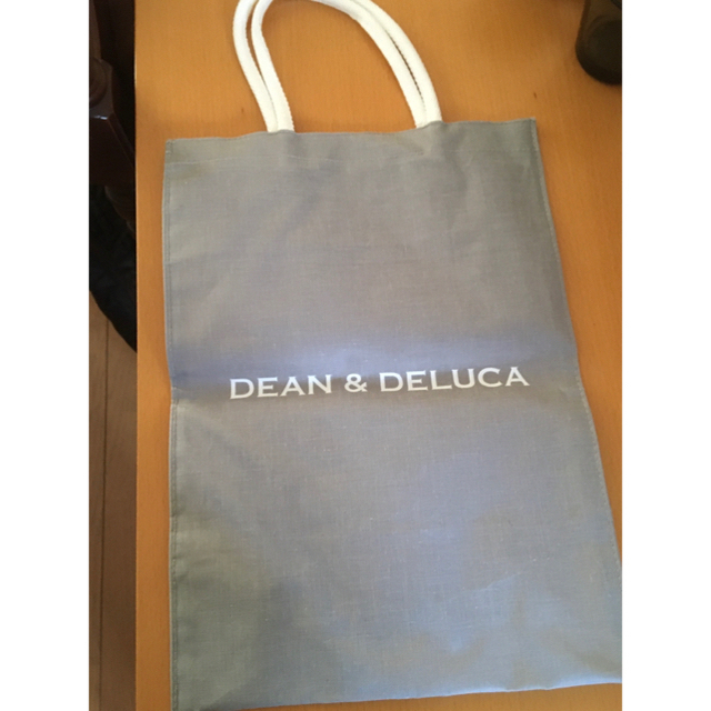 DEAN & DELUCA(ディーンアンドデルーカ)のDEAN＆DELUCAのロゴ　マグカップ 今なら袋もプレゼント インテリア/住まい/日用品のキッチン/食器(グラス/カップ)の商品写真