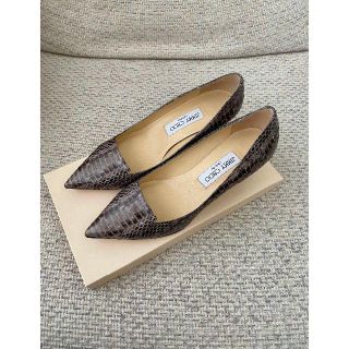 ジミーチュウ(JIMMY CHOO)の新品　ジミーチュウ  パンプス5cmヒール  37.5　(ハイヒール/パンプス)