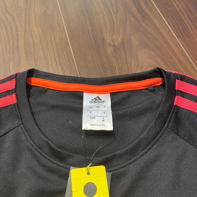 adidas(アディダス)のＴシャツ レディースのトップス(Tシャツ(長袖/七分))の商品写真