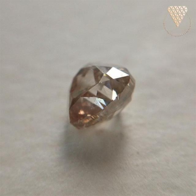 レディース0.829 ct FANCY LIGHT BROWN 天然 ダイヤ