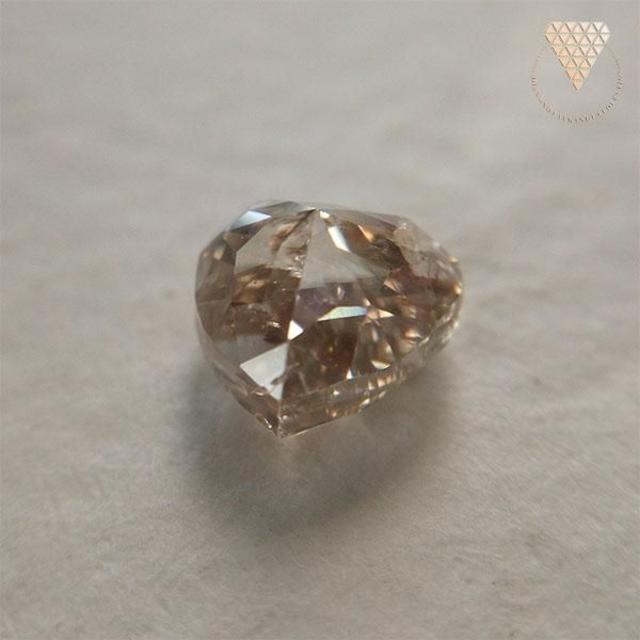 レディース0.829 ct FANCY LIGHT BROWN 天然 ダイヤ