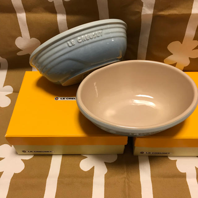 LE CREUSET(ルクルーゼ)の新品 ルクルーゼ  サービングボール コースタルブルー 2個セット インテリア/住まい/日用品のキッチン/食器(食器)の商品写真