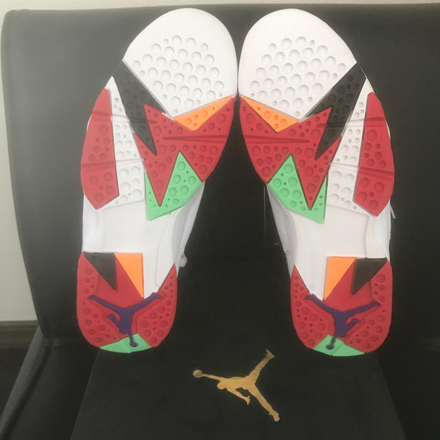 NIKE(ナイキ)のジョーダン7 AIR JORDAN 7 HARE メンズの靴/シューズ(スニーカー)の商品写真