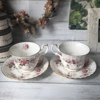 ロイヤルアルバート(ROYAL ALBERT)の[ひまわりピーチ様専用] ロイヤルアルバート　ラベンダーローズカップ&ソーサー(食器)