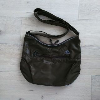 アディダス(adidas)のadidasのショルダーバッグ(ショルダーバッグ)