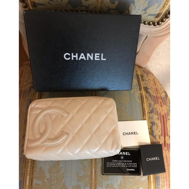 CHANEL(シャネル)の正規品　美品　シャネル　カンボン　ポーチ　マトラッセ　ココ　クラッチバッグ レディースのファッション小物(ポーチ)の商品写真