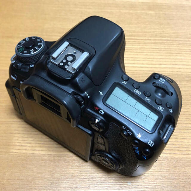 Canon EOS70D＋レンズ(Canon製)、SDカード付