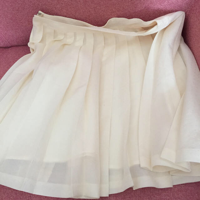 NETTO di MAMMINA(ネットディマミーナ)の白プリーツスカート レディースのスカート(ひざ丈スカート)の商品写真