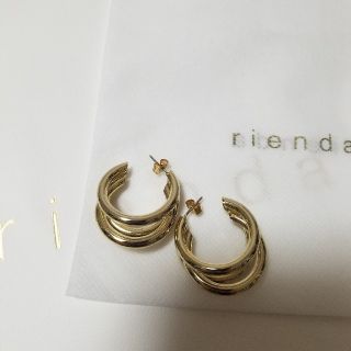 リエンダ(rienda)のrienda ピアス(ピアス)