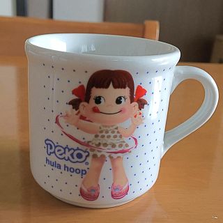 フジヤ(不二家)の非売品　未使用　不二家限定　ペコちゃん　ミニマグカップ(その他)