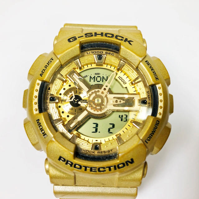 海外限定品☆カシオ【CASIO G-SHOCK】GA-110GD腕時計