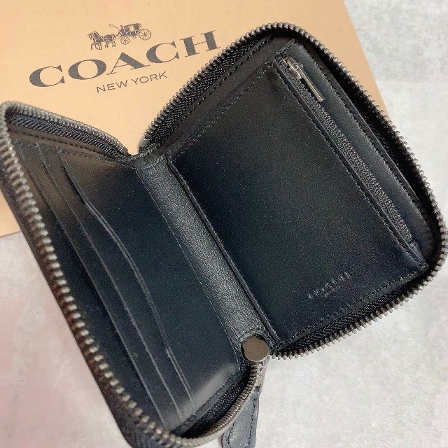 COACH(コーチ)の最新モデル　新品　COACH　レア　ダルメシアン　101匹わんちゃん　ブルー メンズのファッション小物(長財布)の商品写真