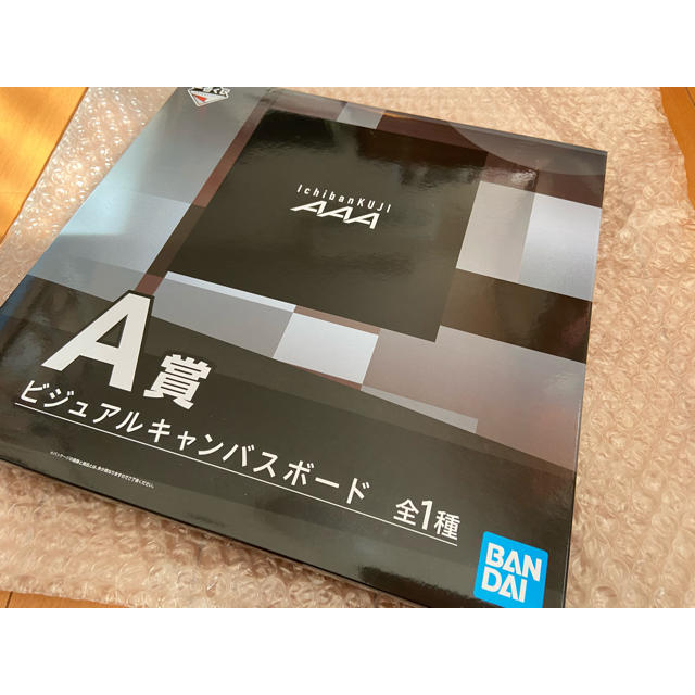 AAA(トリプルエー)のAAA 1番くじビジュアルキャンバスボード エンタメ/ホビーのおもちゃ/ぬいぐるみ(キャラクターグッズ)の商品写真