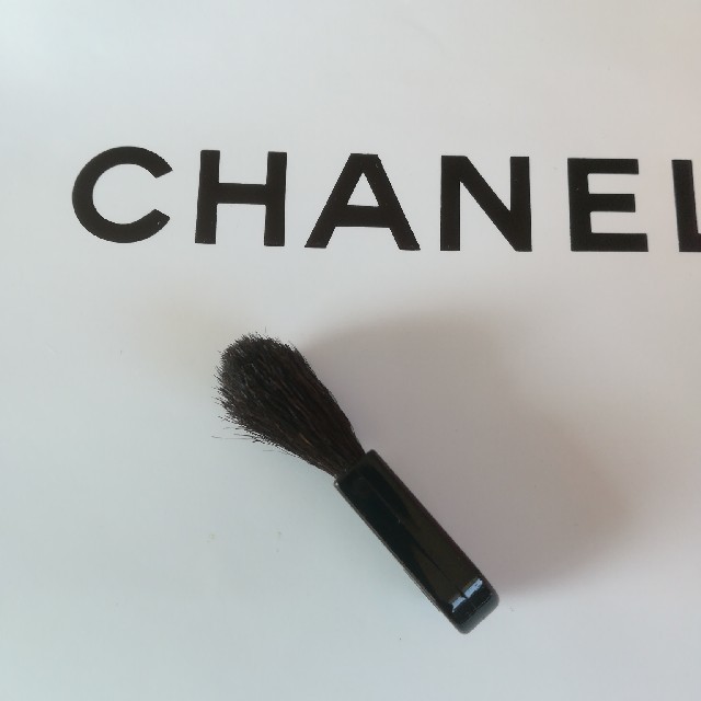 CHANEL(シャネル)のCHANELチークブラシ💄 コスメ/美容のベースメイク/化粧品(チーク)の商品写真