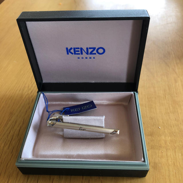 KENZO(ケンゾー)のKENZO ネクタイピン メンズのファッション小物(ネクタイピン)の商品写真