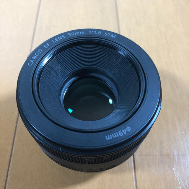 Canon EF 50mm F1.8 STMの通販 by ふs shop｜キヤノンならラクマ - Canon キヤノン 高い品質