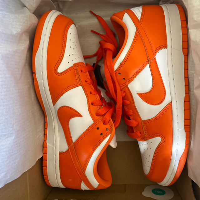 NIKE(ナイキ)のNIKE dunk low orange US8 メンズの靴/シューズ(スニーカー)の商品写真