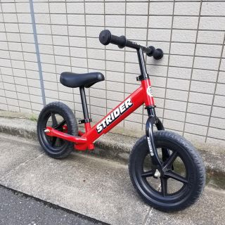 ストライダ(STRIDA)の美品 使用回数少 ストライダー 赤 マニュアル・レンチ有り 直接手渡し希望です(自転車)