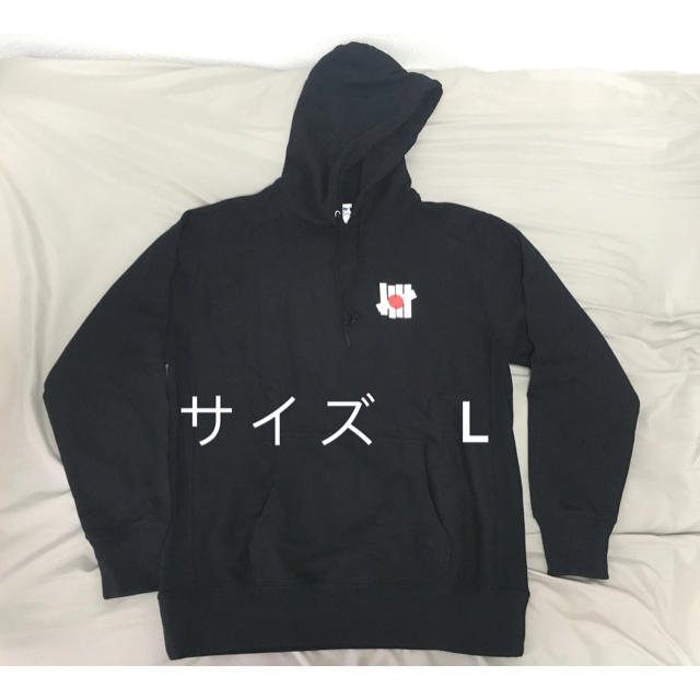 UNDEFEATED 日本限定　パーカー